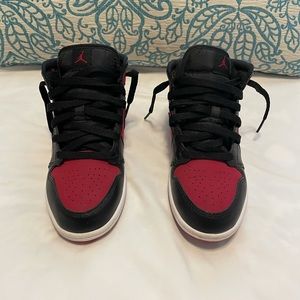 Nike Youth Air Jordan 1’s